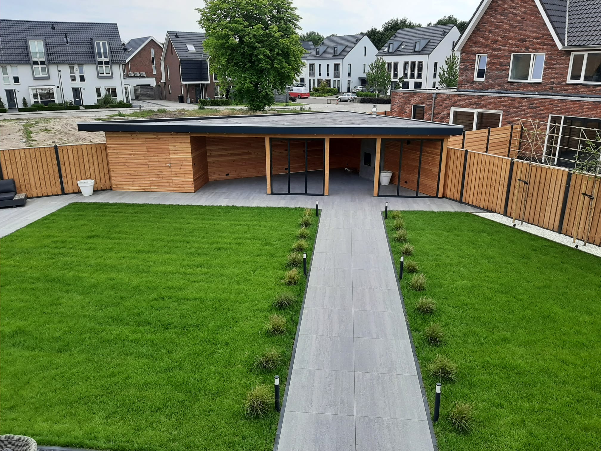 Tuin Aanleg Met Overkapping - Darens Tuinwerkzaamheden